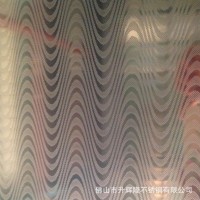 廠家供應(yīng)304不銹鋼水紋壓花 木紋壓花 酒店商場KTV裝飾板定制