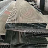 廠家直銷 鋼結(jié)構(gòu)廠房專用Z型鋼 建大彩鋼可定制尺寸
