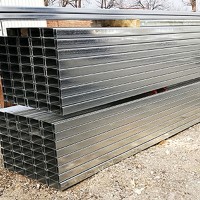 天津廠家來樣訂制建材 C型鋼檁條鍍鋅板 各規(guī)格型號金屬板供應(yīng)