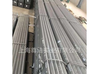 70*70*7mm熱軋等邊角鋼Q235B 不等邊角鋼 鐵塔專(zhuān)用角鋼