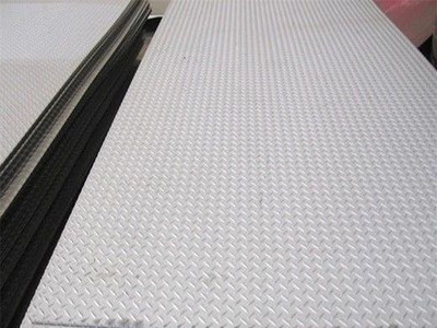 加工定做201不銹鋼花紋板 201不銹鋼扁豆花紋板 質(zhì)量保證 價格優(yōu)