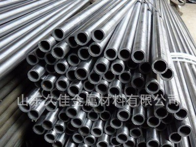 聊城無縫管現(xiàn)貨供應(yīng)銷售45號鋼管 45#精密無縫鋼管機械制造厚壁管