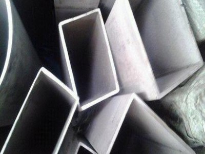 廠家直銷不銹鋼304無(wú)縫鋼管，質(zhì)量保證