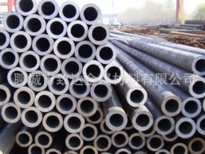 路燈桿用無縫鋼管 量大從優(yōu) 質(zhì)量保證