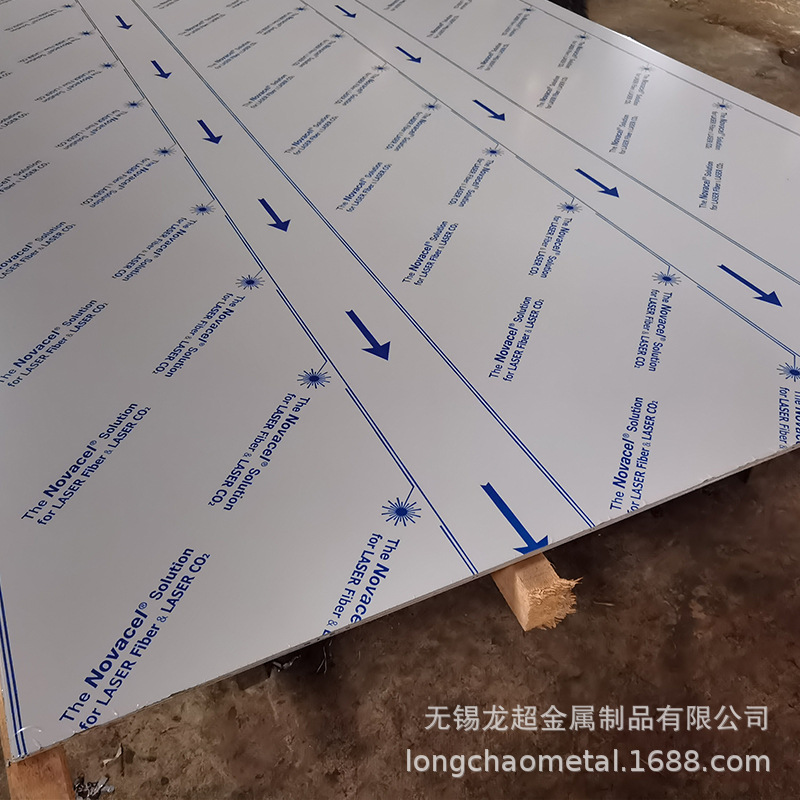不銹鋼拉絲板