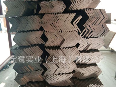 廠家供應(yīng)等邊角鋁 等邊角鋁型材 角鋁 規(guī)格較齊全 歡迎訂購