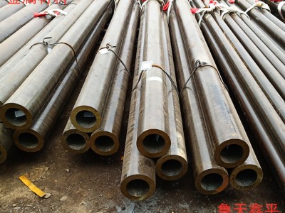 45#機(jī)加工大小口徑無(wú)縫鋼管現(xiàn)貨切割零售無(wú)縫鋼管定尺下料零售