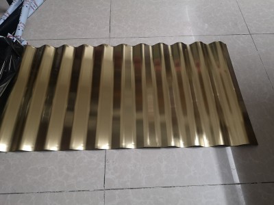 鈦金拉絲不銹鋼波浪板厚度0.6*900*2000高度