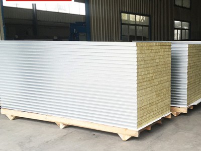 彩鋼夾芯板建筑工程防火巖棉夾芯板隔熱巖棉彩鋼板可定制現(xiàn)貨直銷